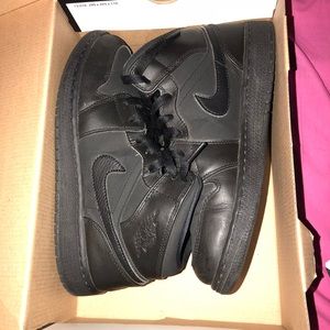 Jordan 1’s mid